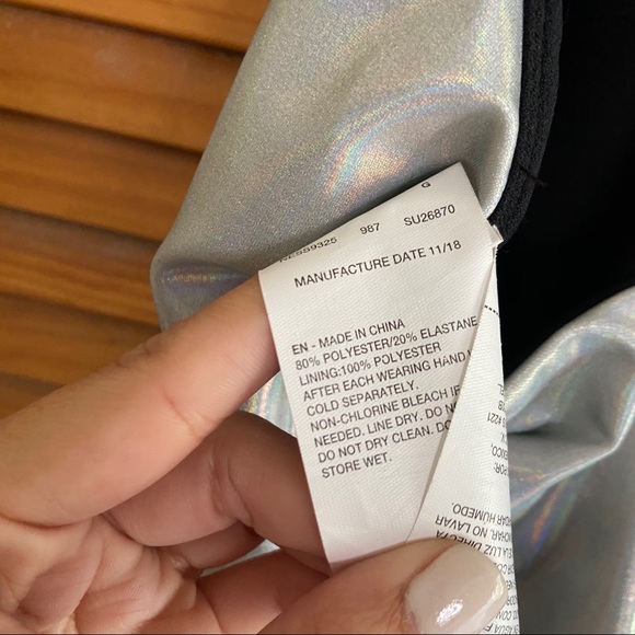 NEW Nike Flash Iridescent High Neck One Piece Swim - Picture 9 of 9